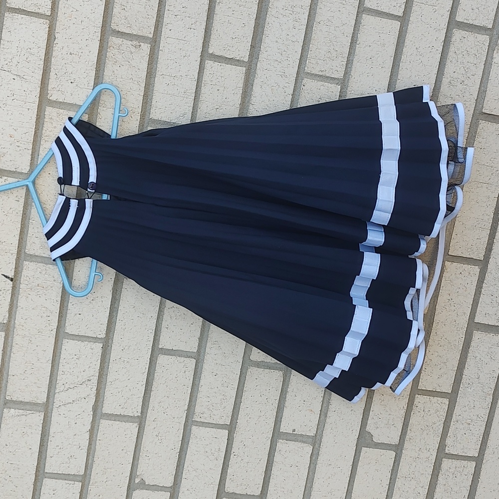 Bonnie Jean Dress - Picture 10 of 10